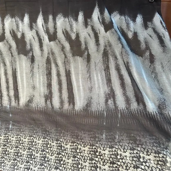 Sheer scarf. Large rectangular - Picture 7 of 7